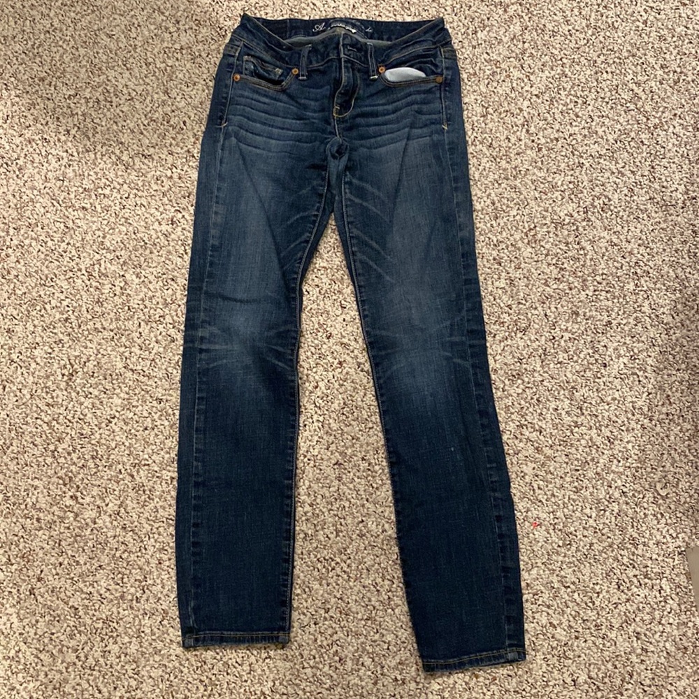 American eagle medium dark wash jeans